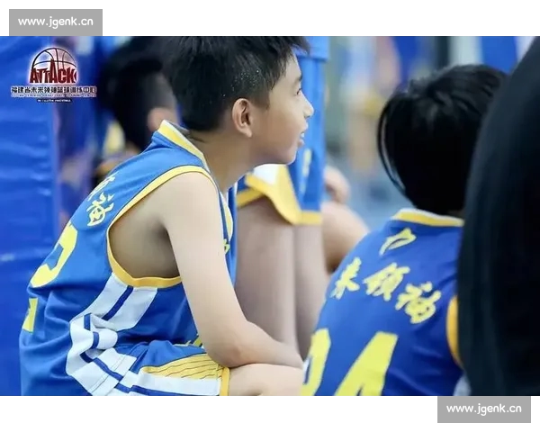 以系统化篮球训练为核心全面提升技术体能与战术素养实战思维路径